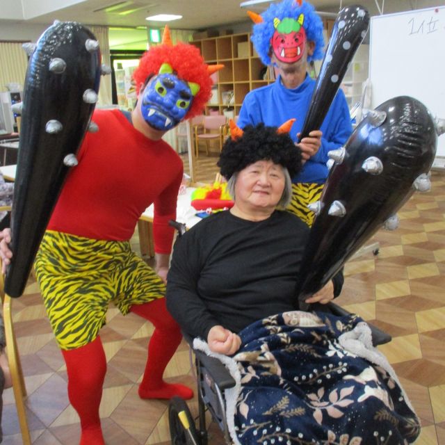 ２月３日に、節分行事が行われました😊
ご利用者様も、鬼の金棒を持っていただきまして、大変盛り上がりました!(^^)!

＃社会福祉法人正恵会
＃デイサービスセンター宝寿苑
＃デイサービス
＃宝寿苑デイケア 
＃節分
＃鬼
＃鬼の金棒